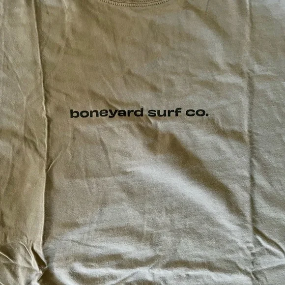 Boneyard Surf Co. Martha’s Vineyard T-Shirt Size Small
Unisex men’s women’s tee‌ - Picture 4 of 4